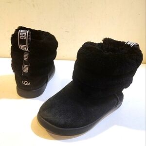 UGG Fluff Girls Mini Quilted Booties Size 10